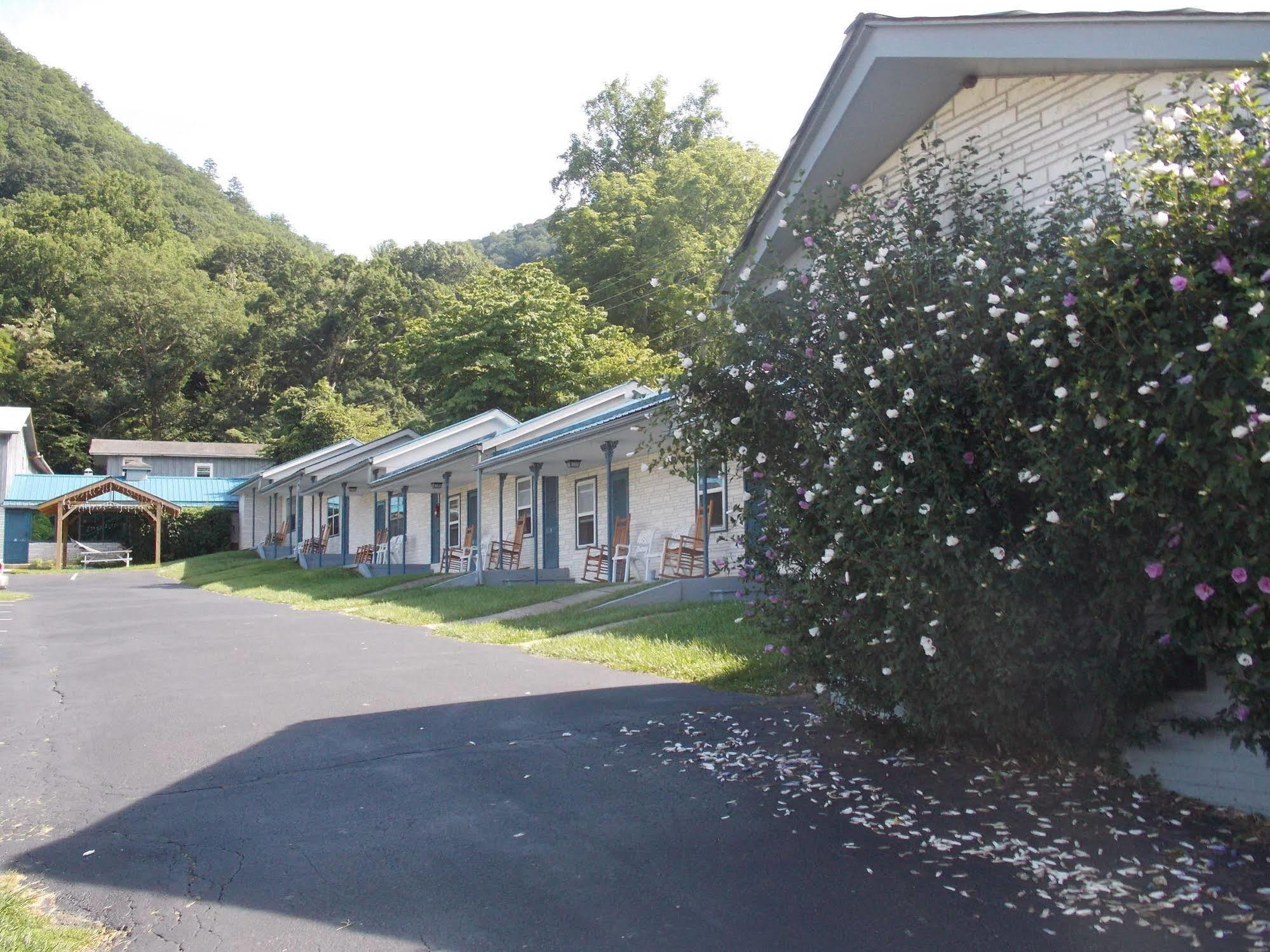 Clarketon Motel - Maggie Valley Exterior foto